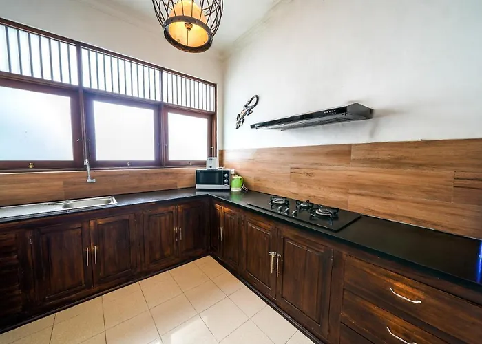 Sanket - - 6 Bedrooms - 6 Bathrooms - Great Location Kuta (Bali)