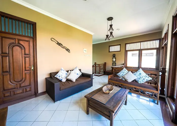 Sanket - - 6 Bedrooms - 6 Bathrooms - Great Location Villa *