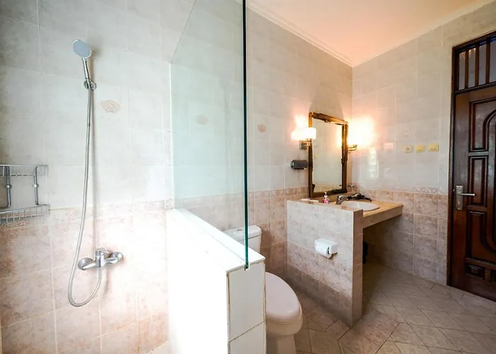 Villa Sanket - - 6 Bedrooms - 6 Bathrooms - Great Location *