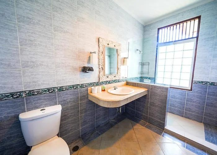 Sanket - - 6 Bedrooms - 6 Bathrooms - Great Location Kuta (Bali)
